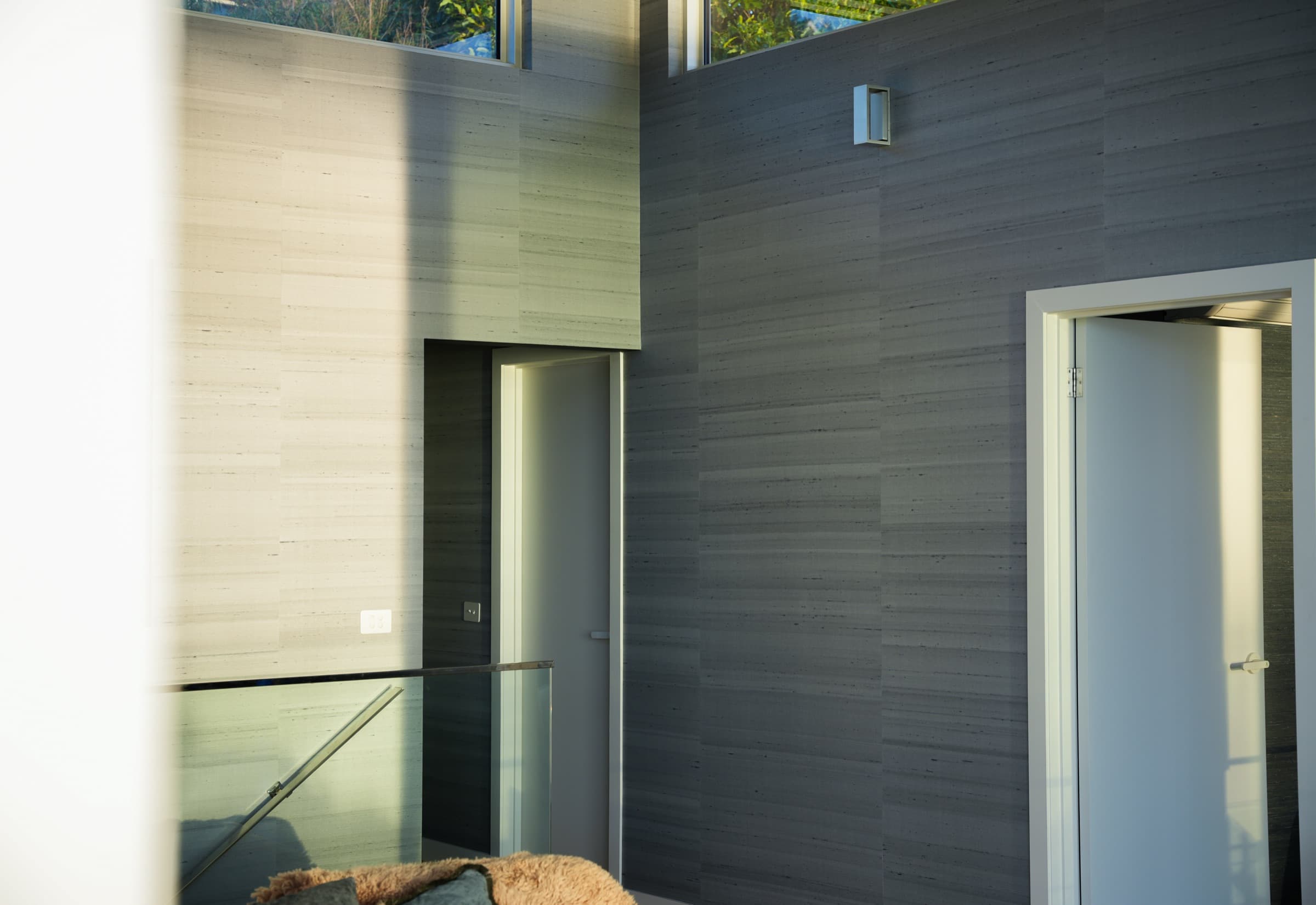 Textured Grasscloth Entry